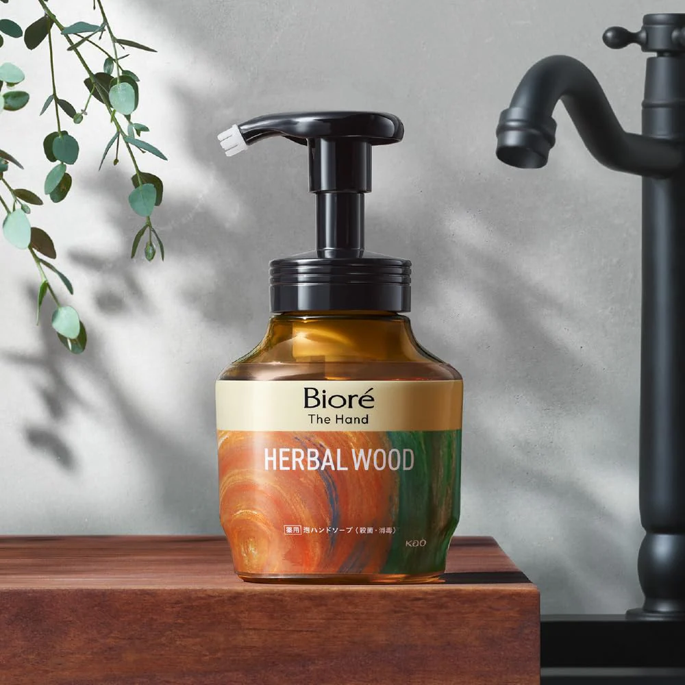 Biore The Hand Foaming Soap Herbal Wood Scent Pump 280ml - Image 3