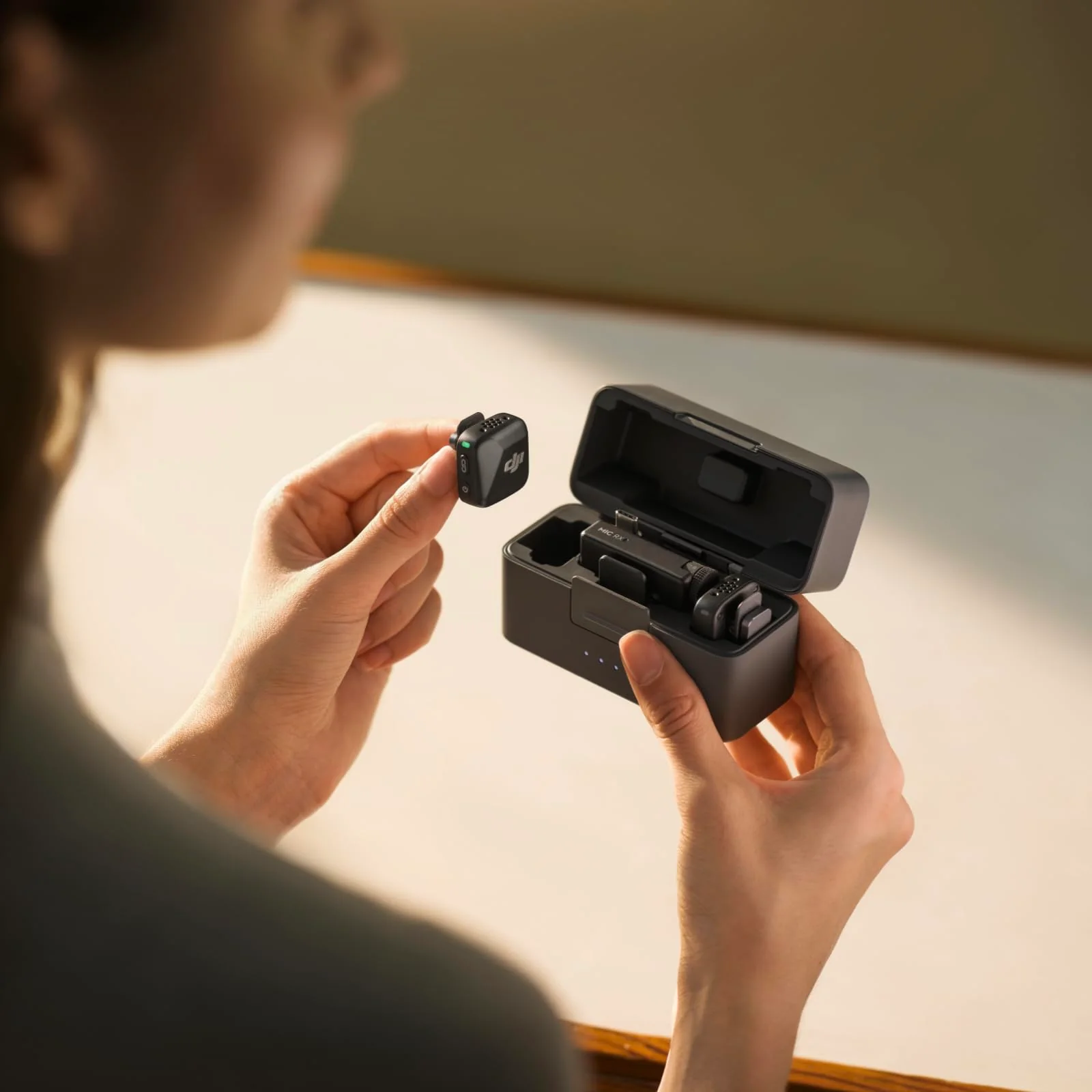 DJI Mic Mini Wireless Microphone System 2 TX 1 RX Lightweight High-Quality Audio - Image 7