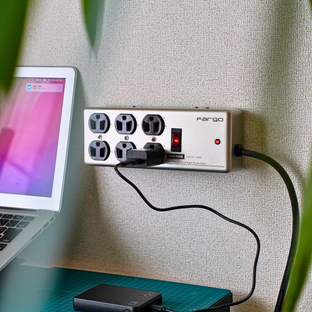 Fargo Steel Power Strip with Earth Wire Wall Mount 3-Pin Silver 6 Outlets 1 8m AC100〜125V - Image 2
