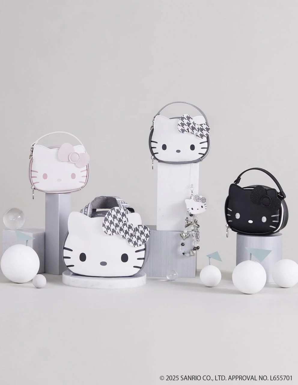 Hello Kitty × BRILMY Mirror Bead Strap Book - Image 9