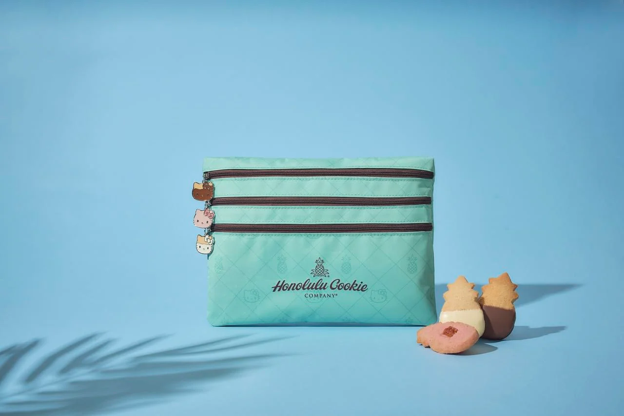 Honolulu Cookie Company Hello Kitty Pouch Book Limited Edition Tote Bag - Image 2