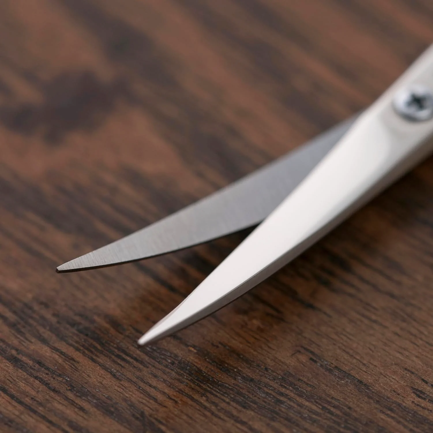 KAI Eyebrow Scissors Precision Trimming Tool HC1811 - Image 6
