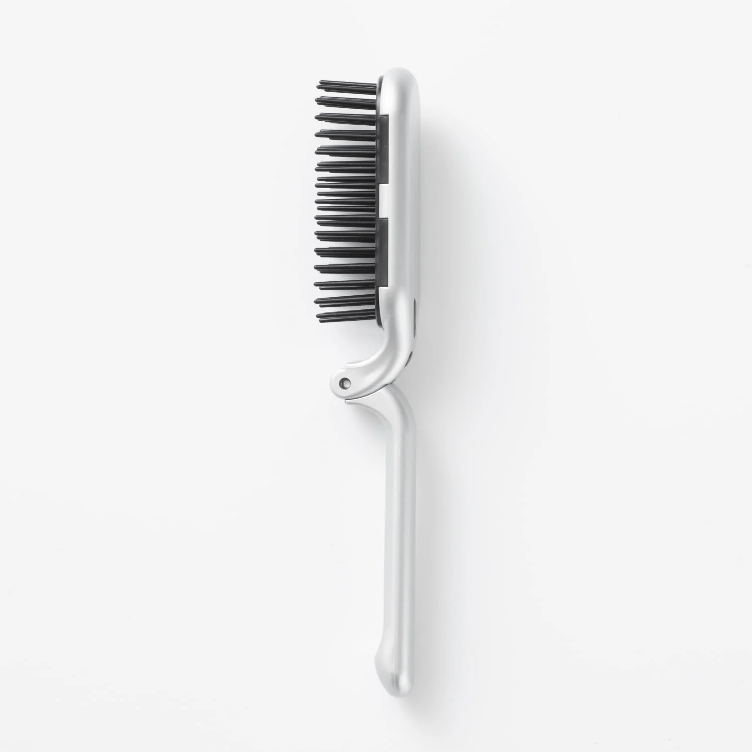 KAI Folding Hair Care Brush Compact Portable KQ1835 - Image 2
