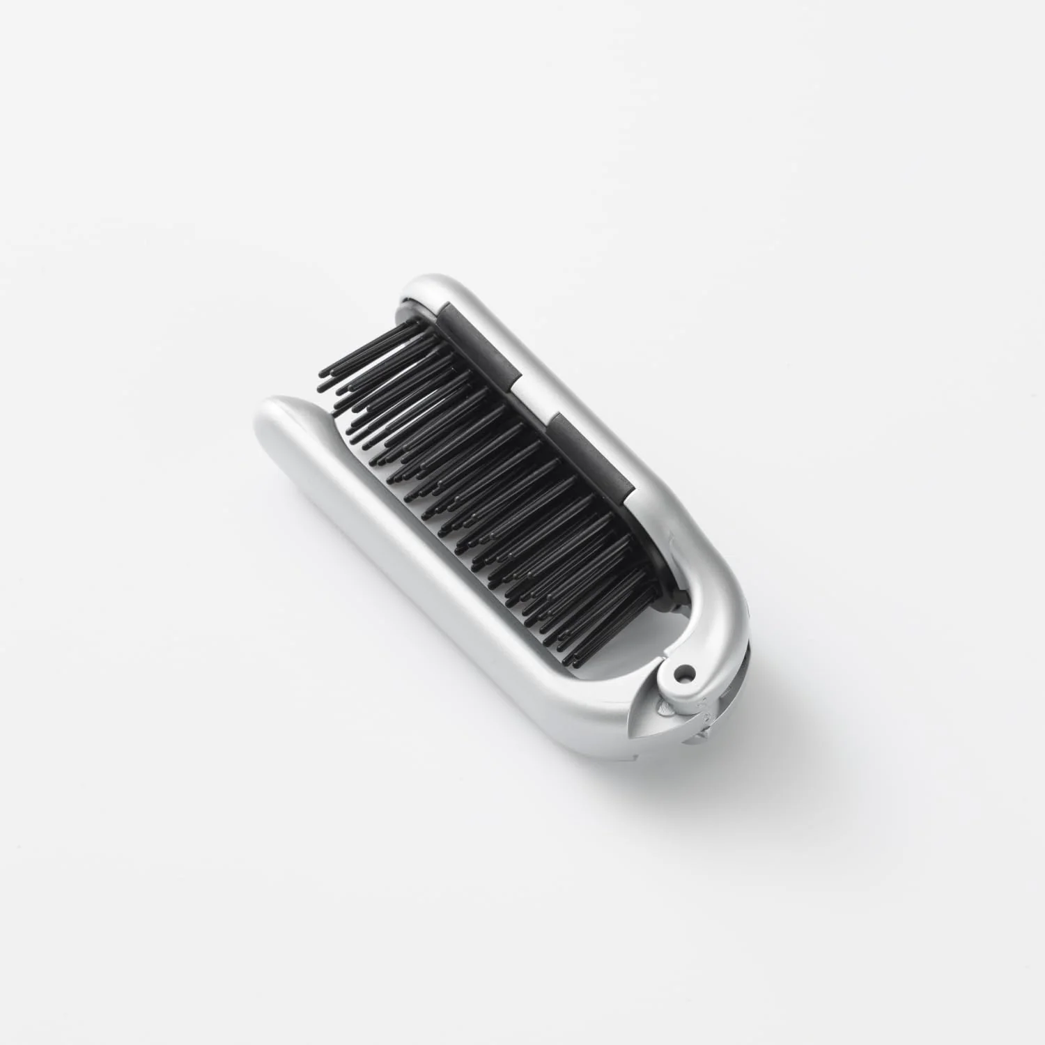 KAI Folding Hair Care Brush Compact Portable KQ1835 - Image 5