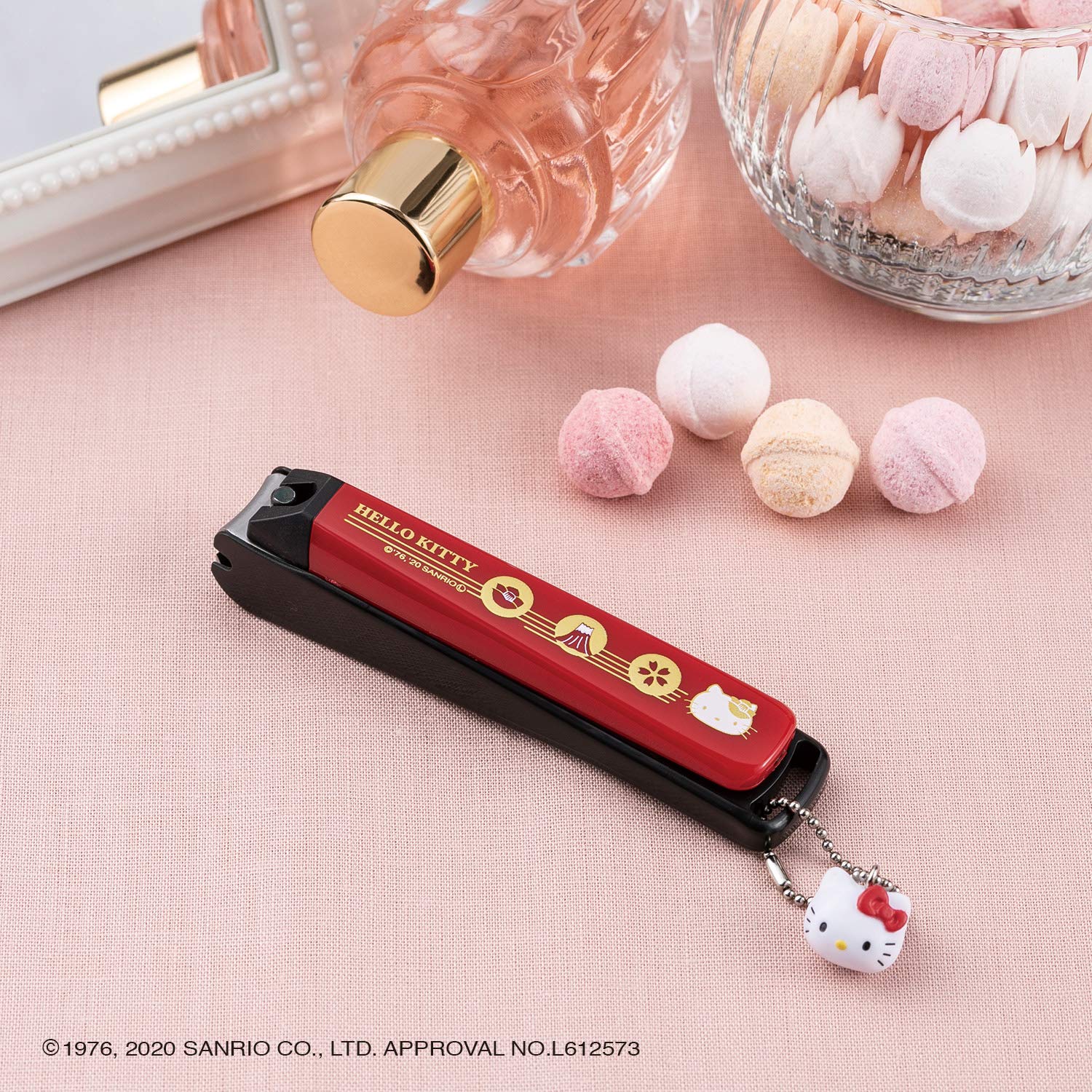 KAI Kitty Japanese Camellia Curved Blade Nail Clipper M Size Made in Japan - Image 2