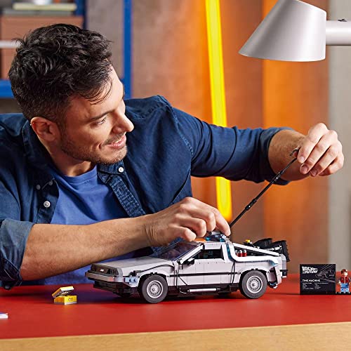LEGO Back to the Future Delorean DMC-12 10300 - Image 3