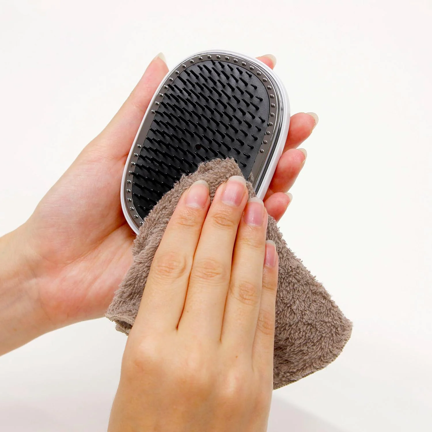 Mod's Hair Mini Compact Lightweight Scalp Care Brush MHB-7040 Ash Gray - Image 4