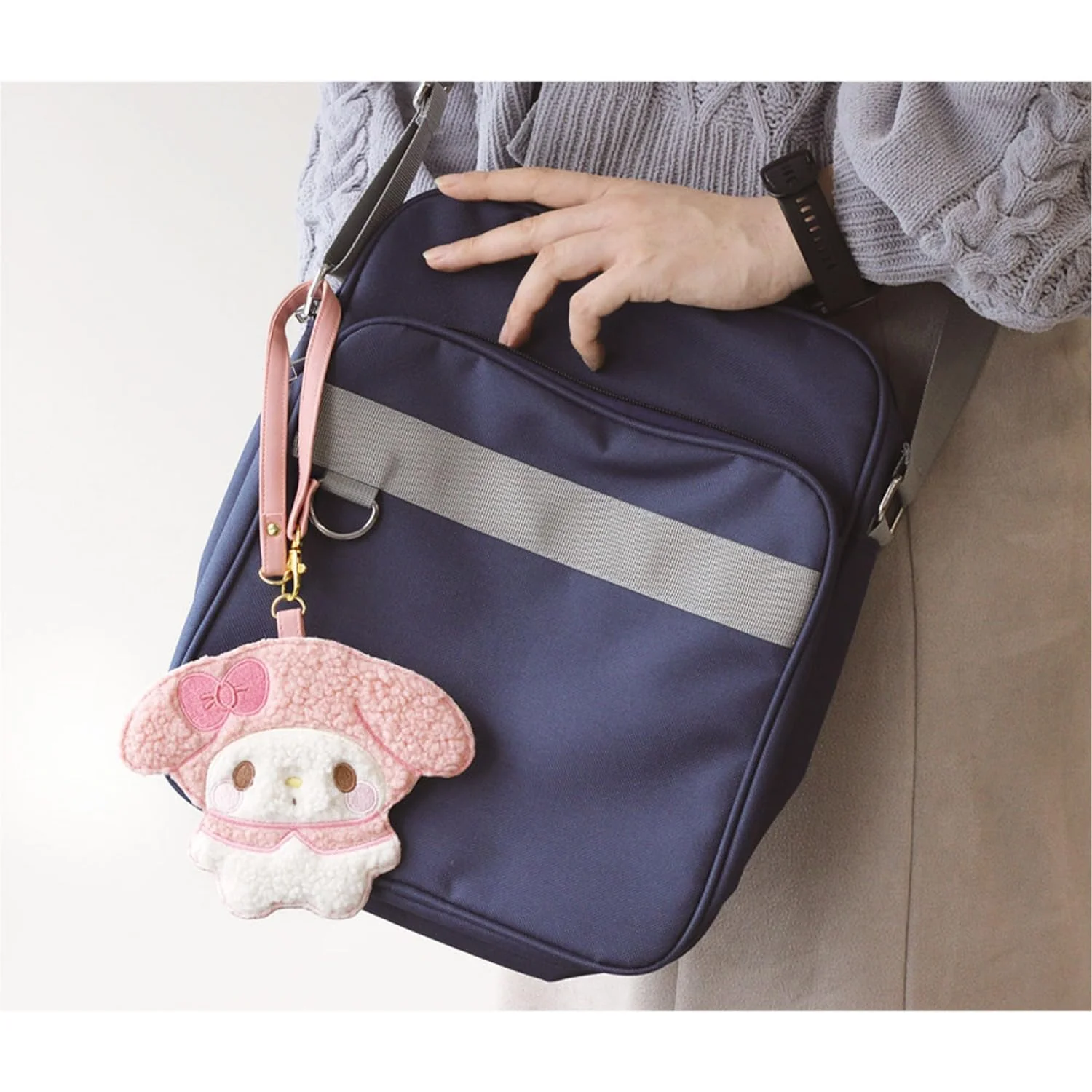 Sanrio Kuromi Fluffy Pass Case approx H160×W195×D10mm - Image 3