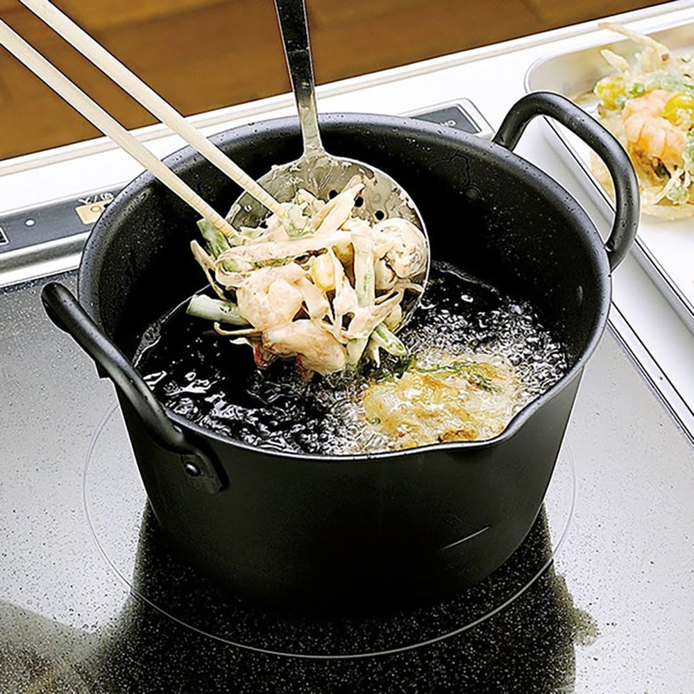 Summit Kogyo Deep Frying Pot 18cm with Lid - Image 2
