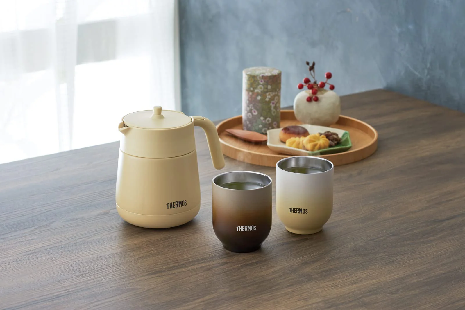 Thermos Vacuum Insulated Teapot with Strainer 700ml Beige TTE-700 BE 100V - Image 7